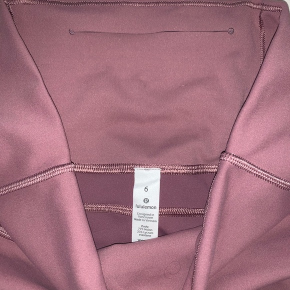 Lululemon Athletica in movement everlux Women's Shorts - Mauve - Picture 3 of 6